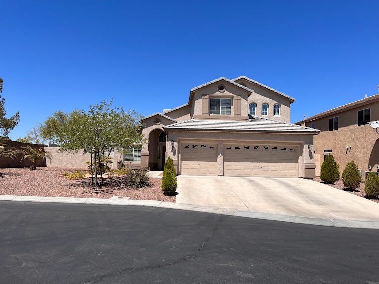 Junk Removal in Bella Fiore Neighborhood, Henderson, Nv
